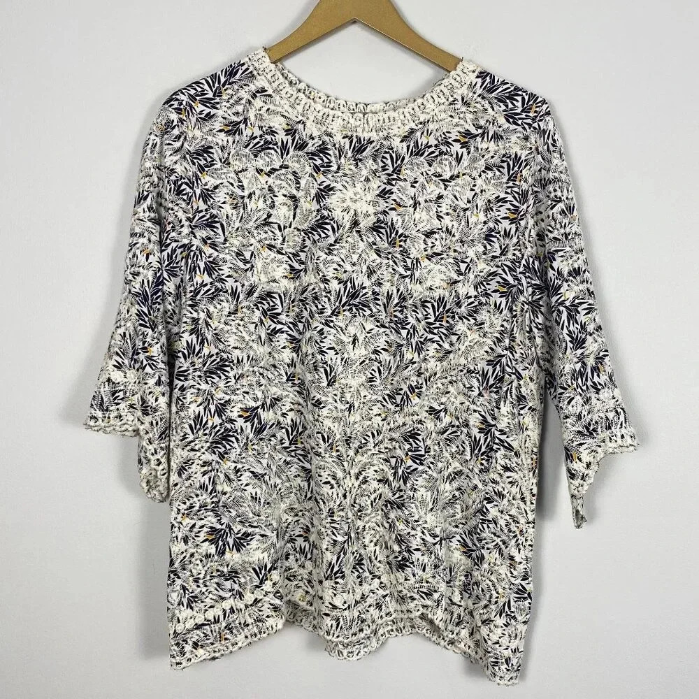 Solitaire Floral Boho Embroidered Top